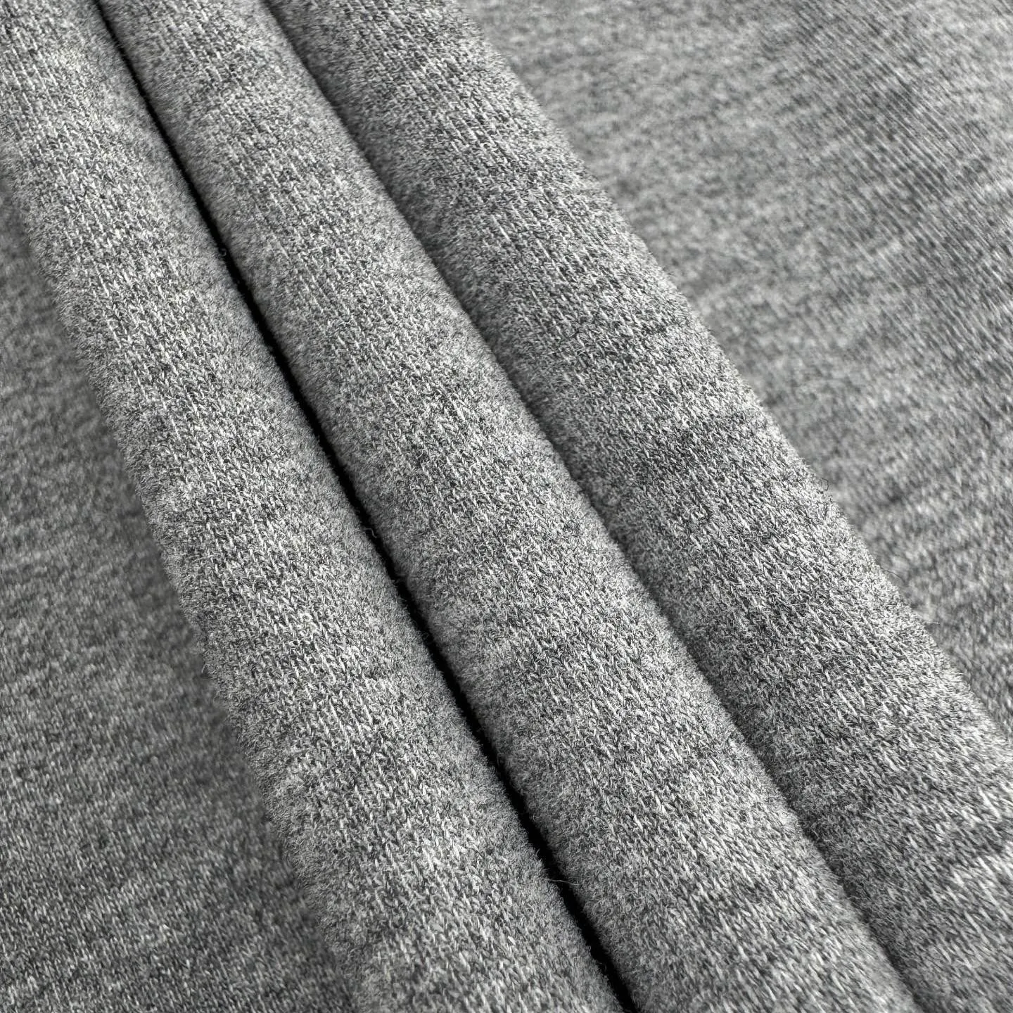Hermes （Gray） H 2026 HERMES ， H ， 。 Size:S-M-L-XL